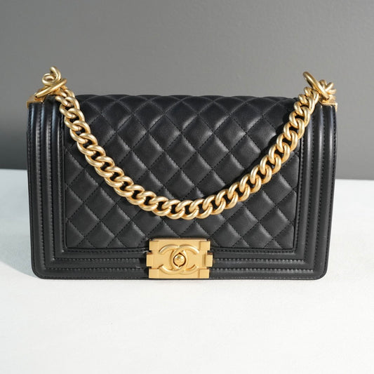Chanel Le Boy medium size