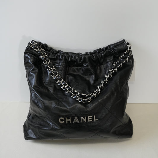 Shiny Calfskin Quilted Chanel 22 Black